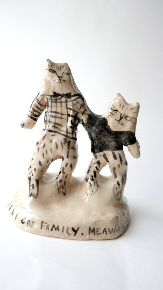 Cat Family Meawww