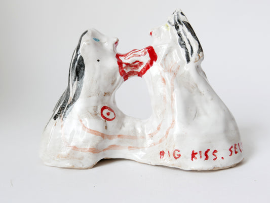 Big Kiss Seven Tongues