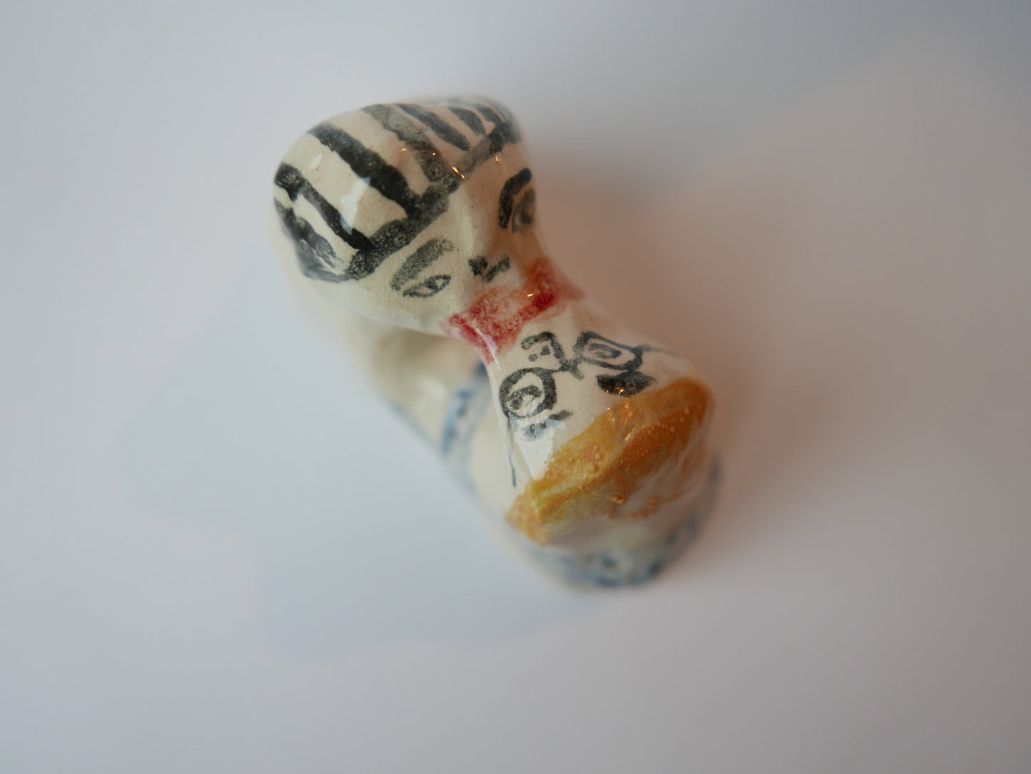 Kissers - A Ceramic Ornament